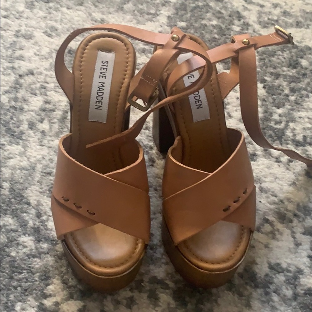 Steve Madden Platform Sandals 70s Style